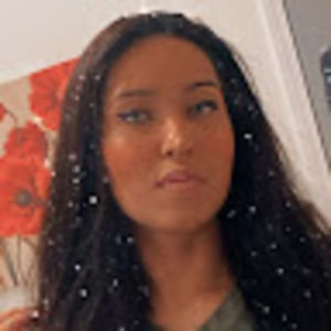 Meet your Posher, Isabel